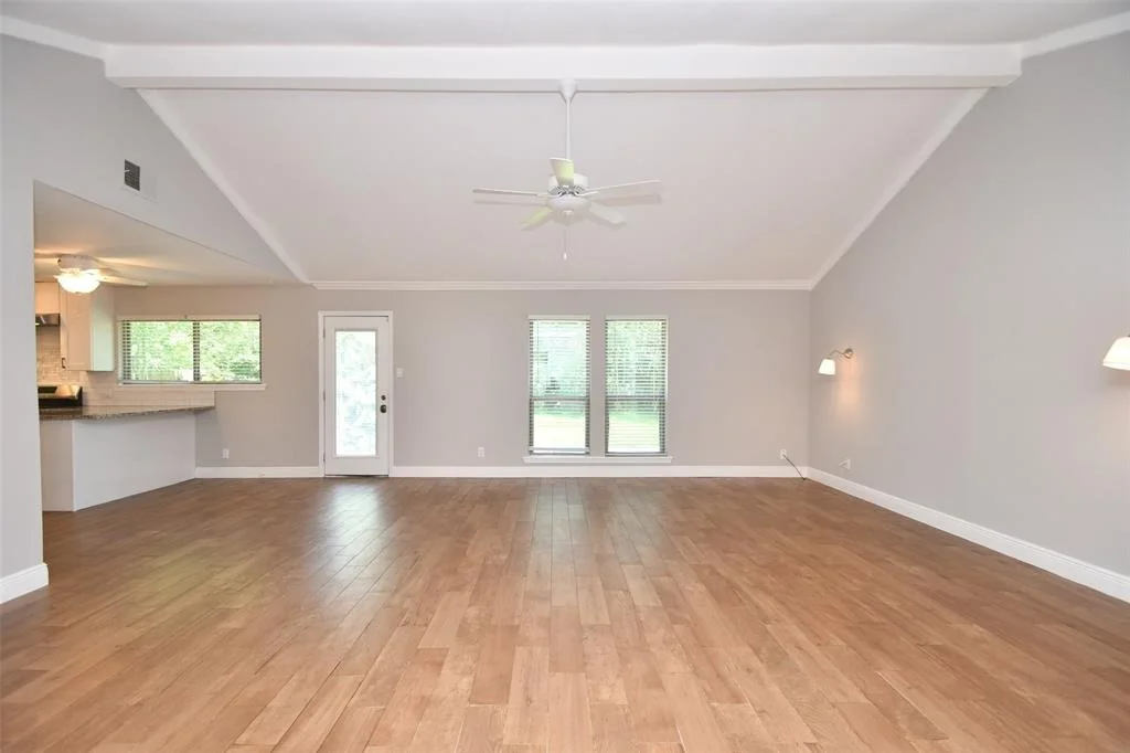 Photo of 5513 Commodore Drive