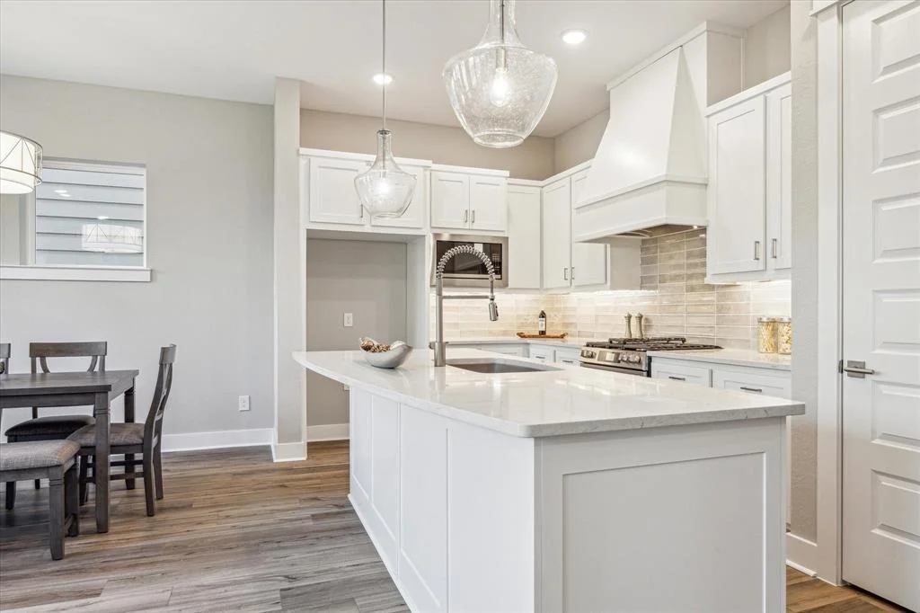 Photo of 16036 Mason Run Drive