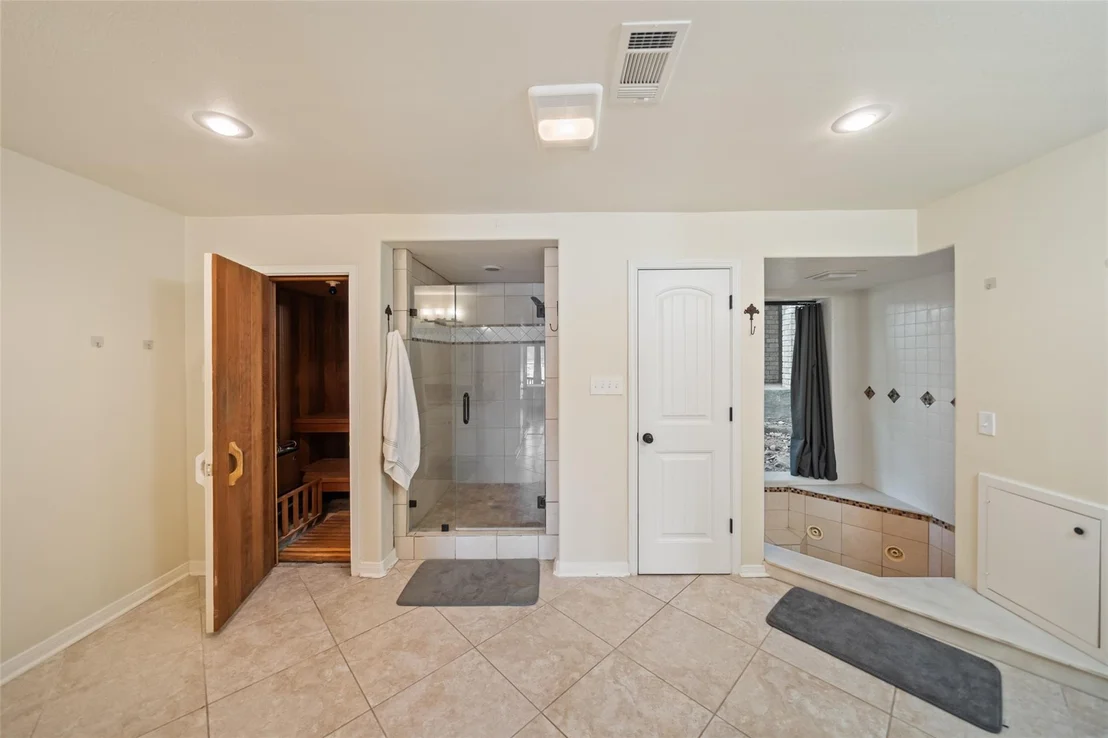 Photo of 121 Holiday Lane