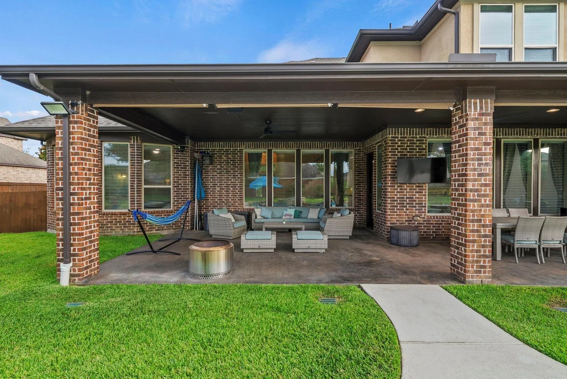 Photo of 21406 Harbor Water Drive