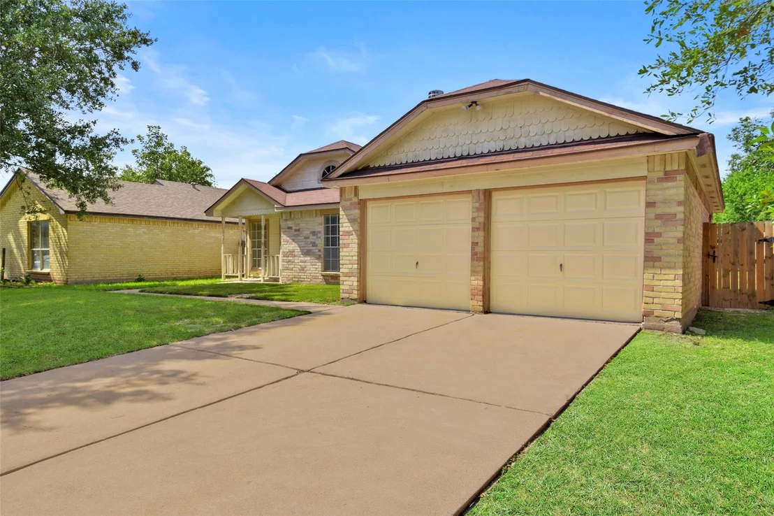 Photo of 16914 Applecross Lane