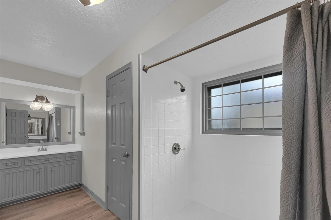 Photo of 7522 Live Oak Drive