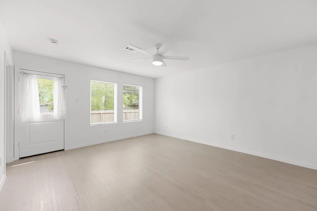 Photo of 252 Houston Avenue