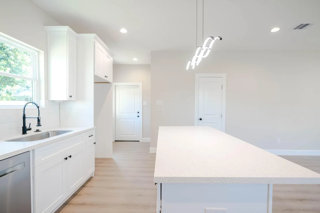Photo of 6322 Sayers Street