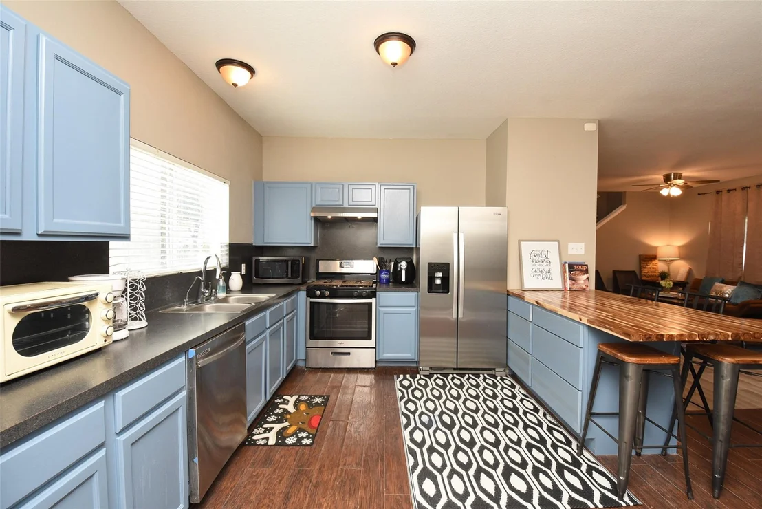 Photo of 812 Dragonfly Drive