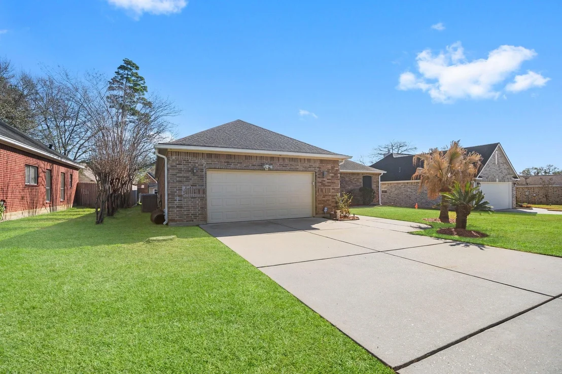 Photo of 9292 Deepwater Drive