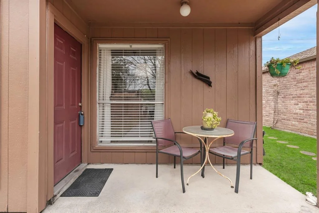 Photo of 6826 Bullinger Drive