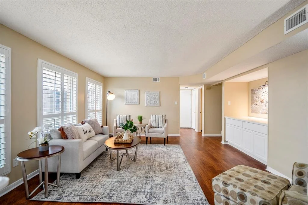 Photo of 6806 Peace River Drive