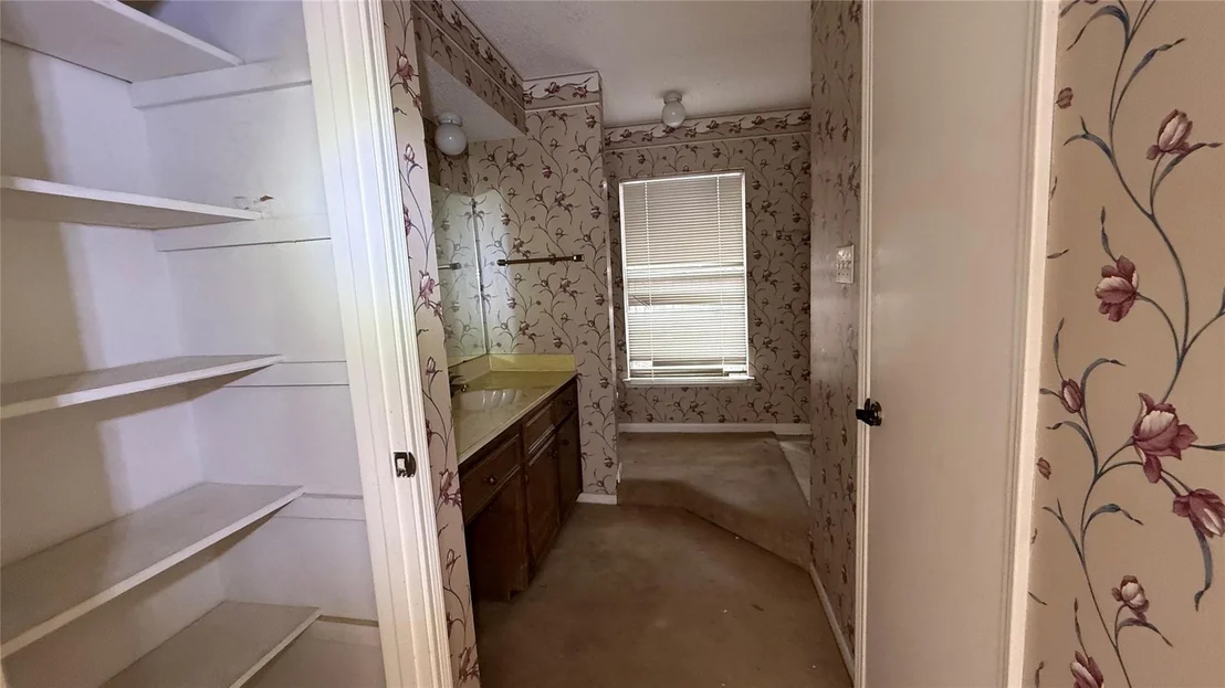 Photo of 4227 Willow Beach Drive