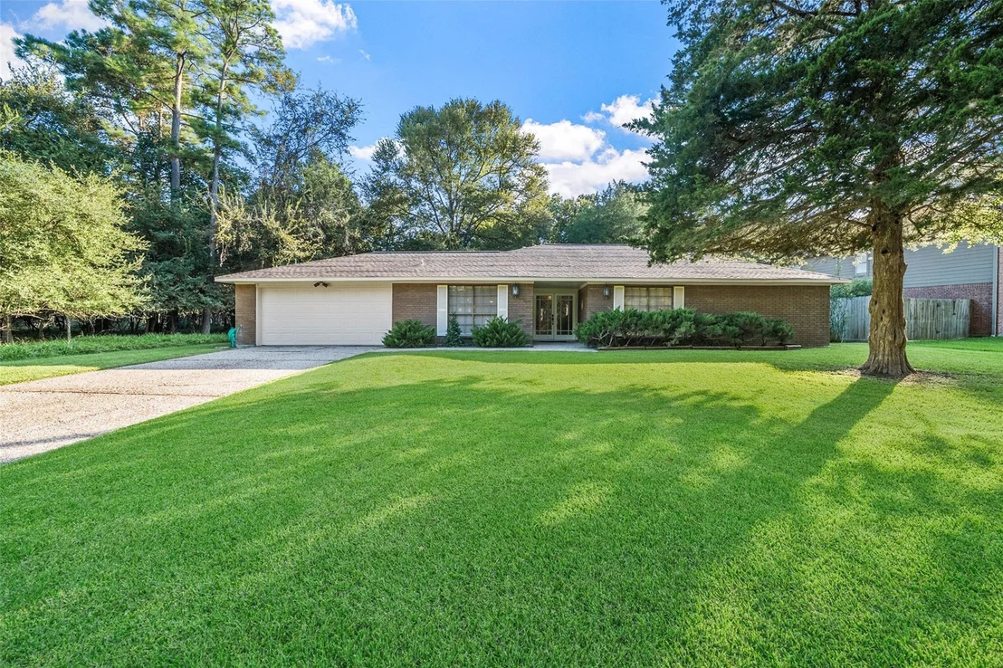 Photo of 12155 Hawthorne Drive