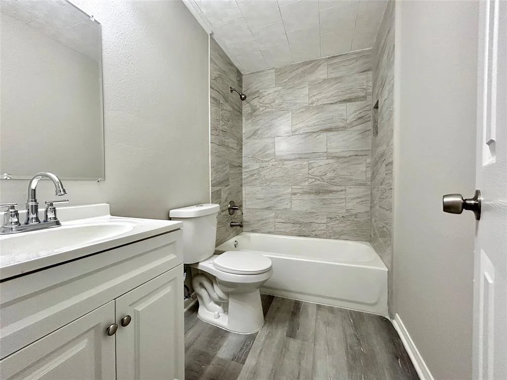 Photo of 1944 N Avenue H