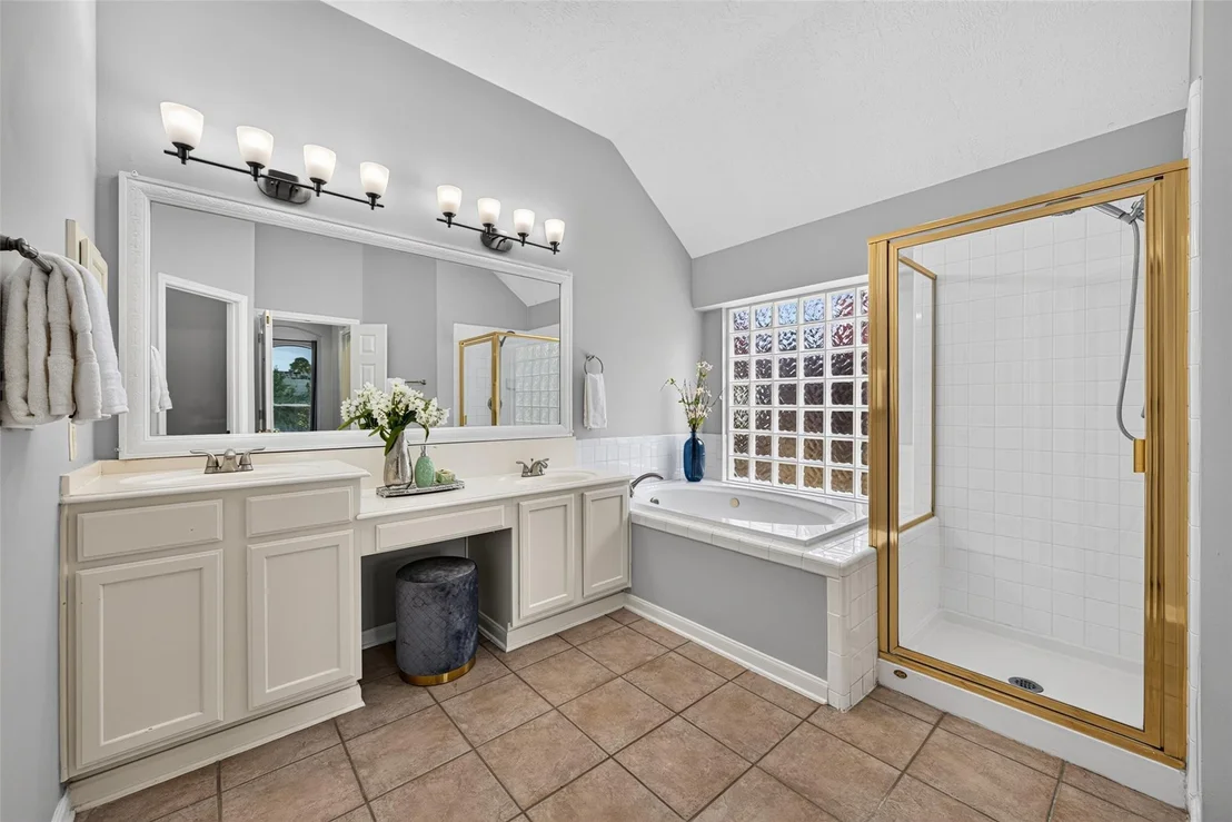 Photo of 3926 Shadow Cove Drive