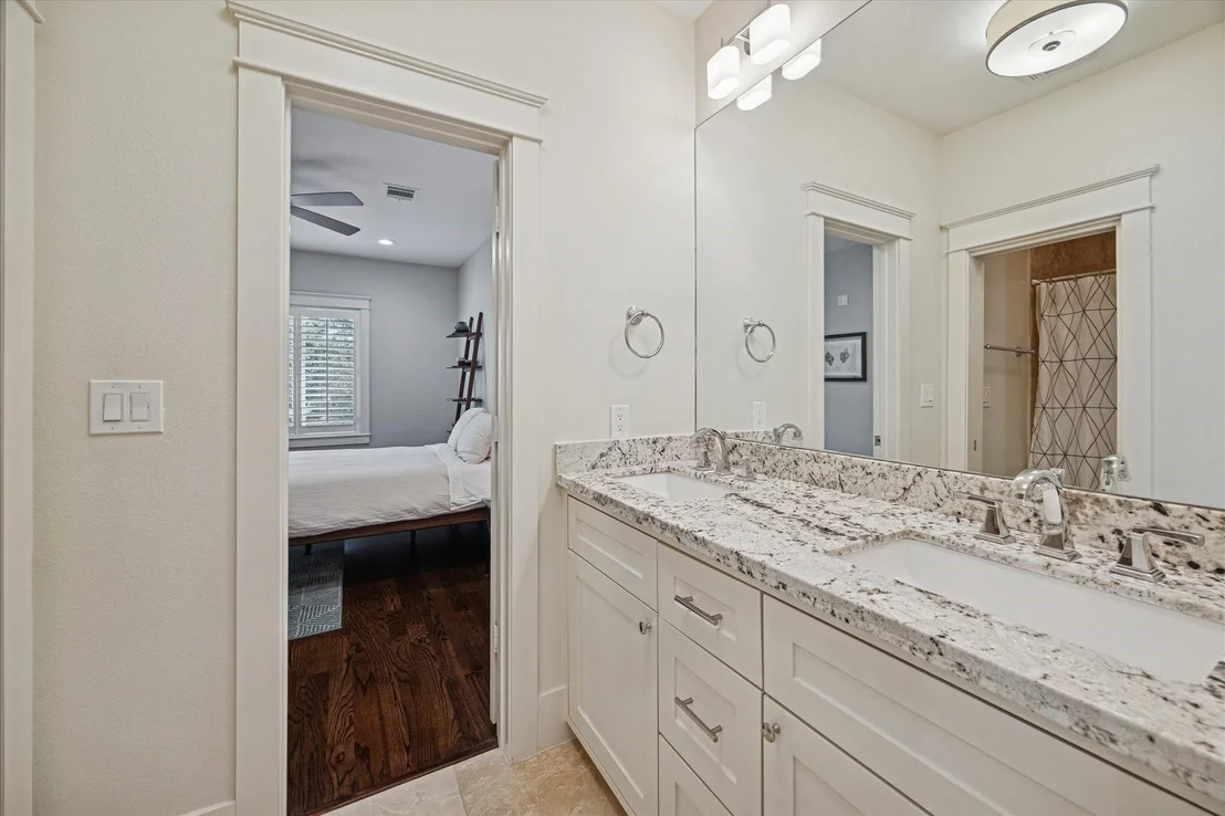 Photo of 3118 Plumb Street