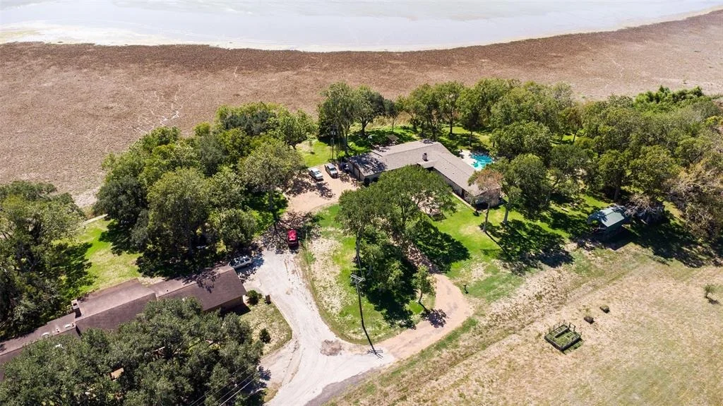 Photo of 121 Laughlin Road