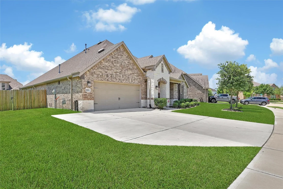 Photo of 28111 Middlewater View Lane