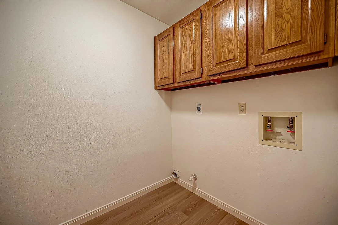 Photo of 2810 Pineleaf Drive