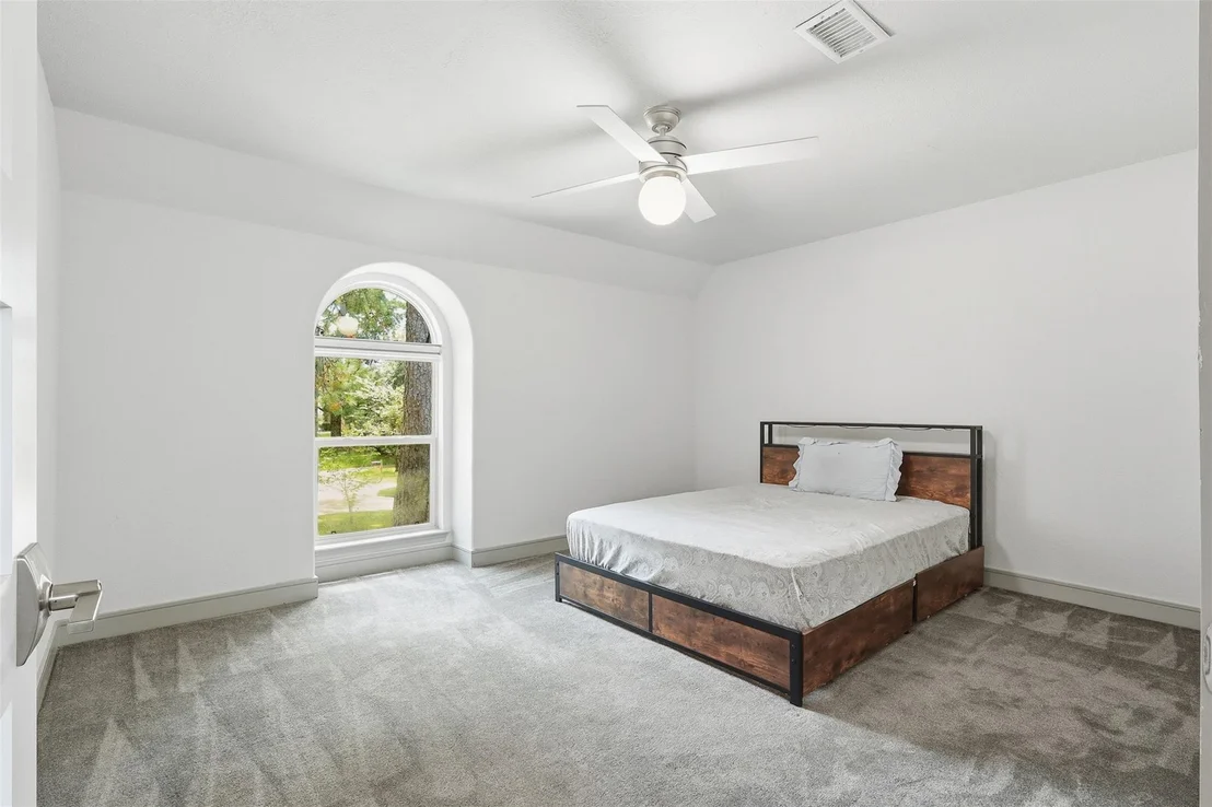 Photo of 6518 Elmgrove Road
