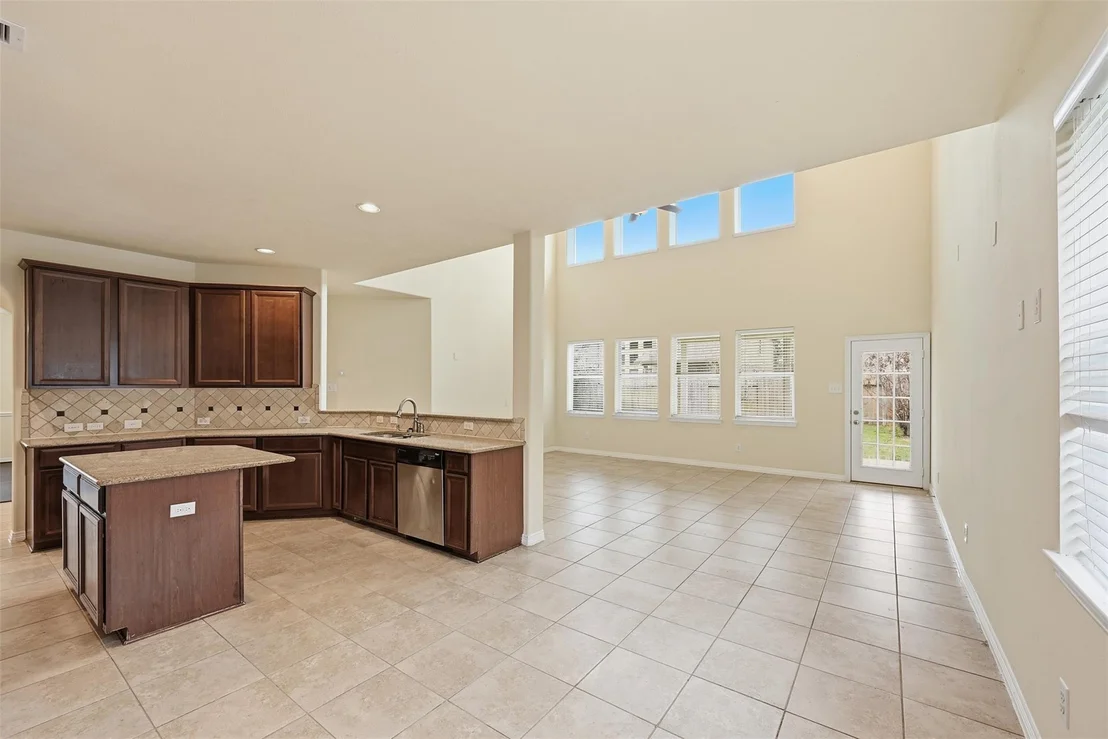 Photo of 4202 Misty Waters Lane