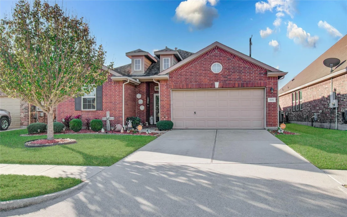 Photo of 1706 Zeppelin Circle