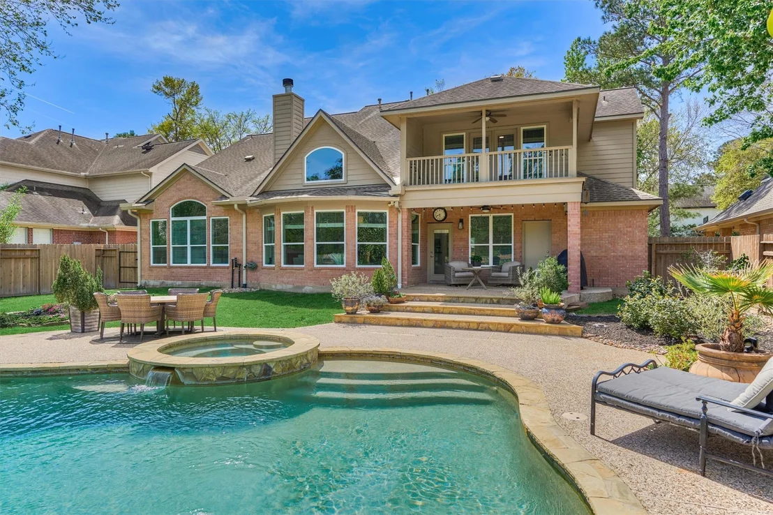 Photo of 170 N Hazelcrest Circle
