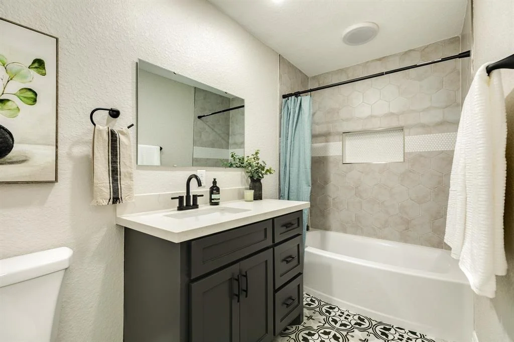Photo of 210 Avenue G