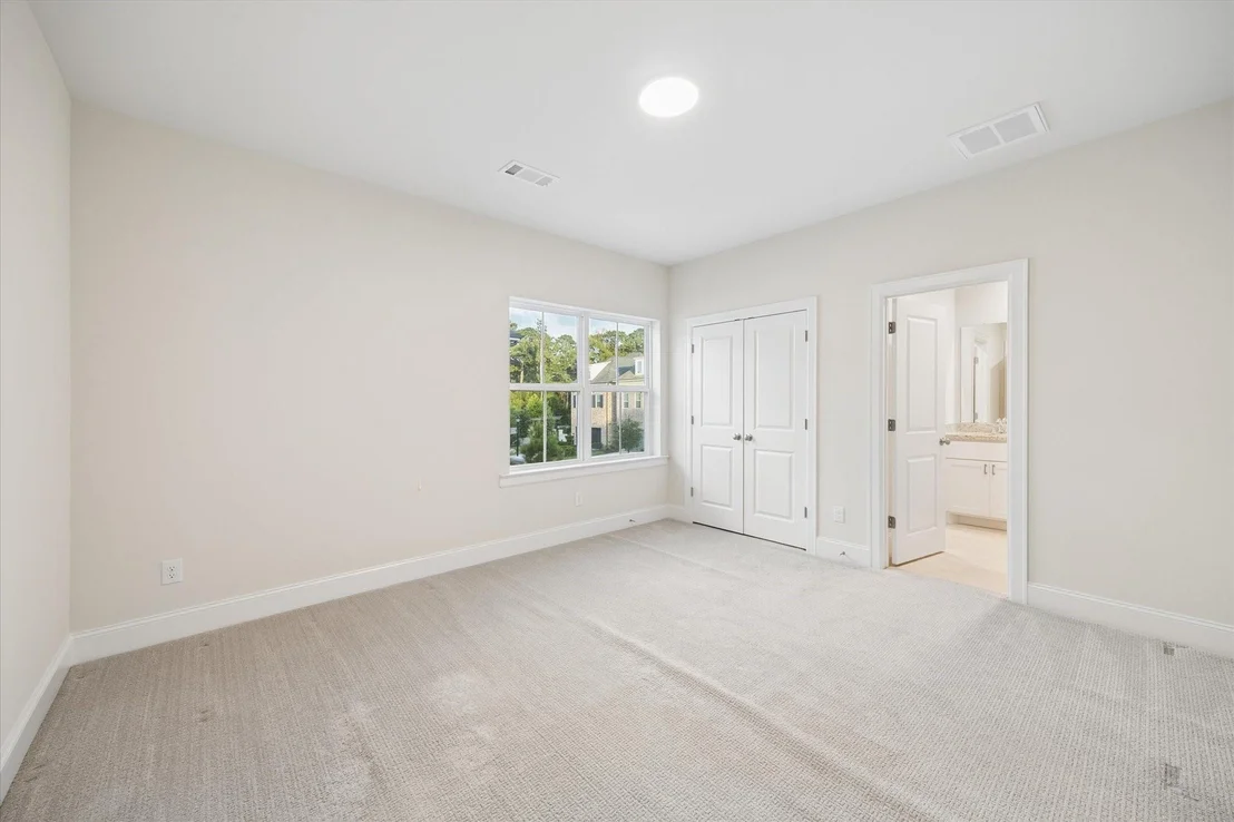 Photo of 25233 Liberty Mill Drive