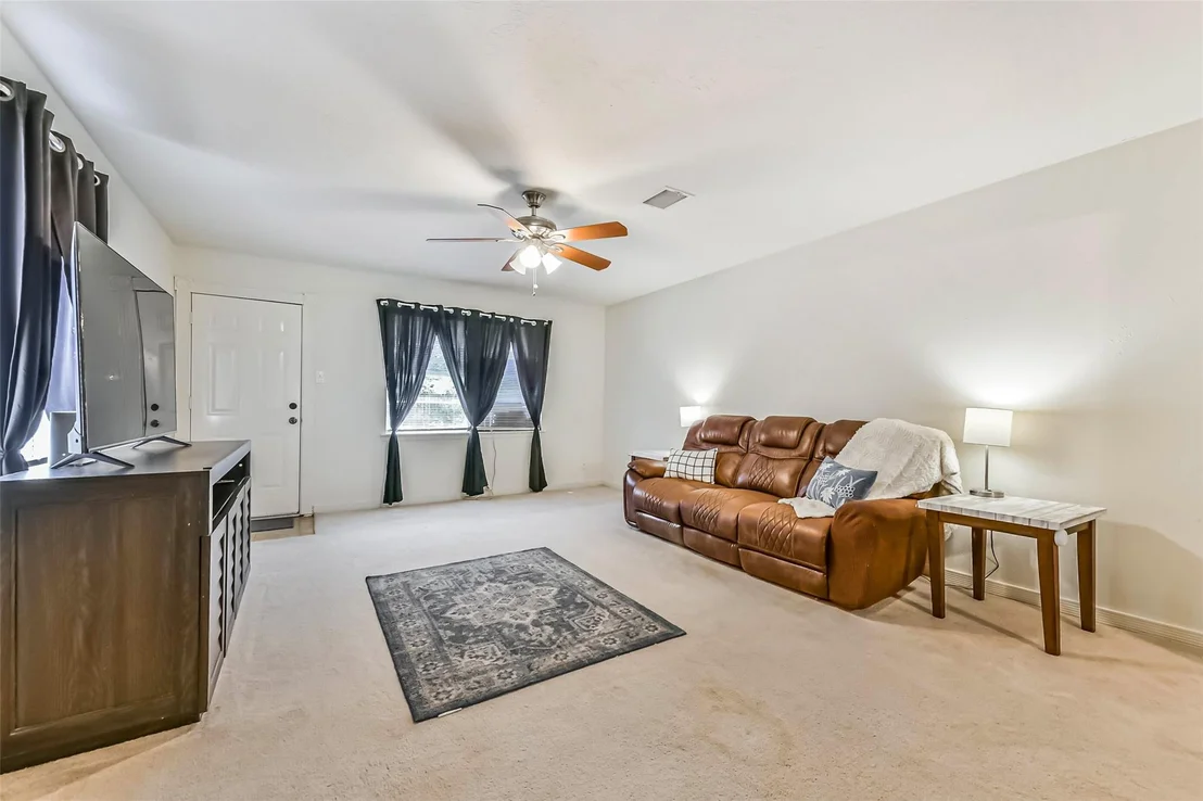 Photo of 115 N Shirley Street