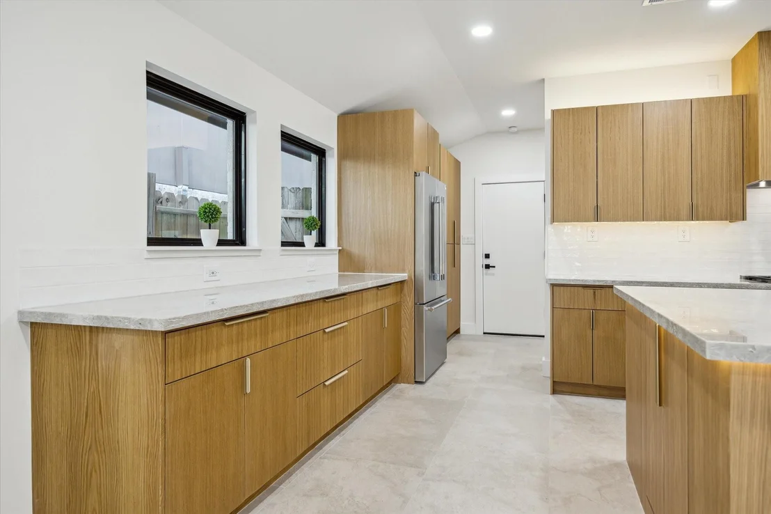 Photo of 1423 Mapleton Drive
