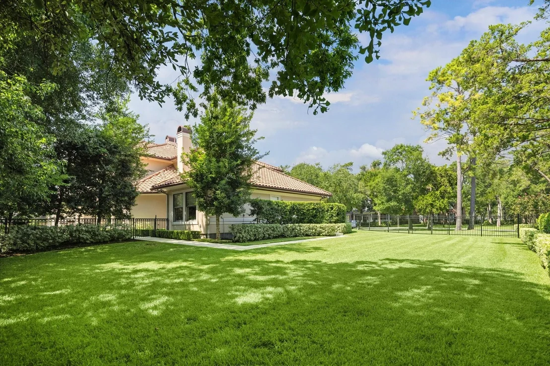 Photo of 570 Lanecrest Lane