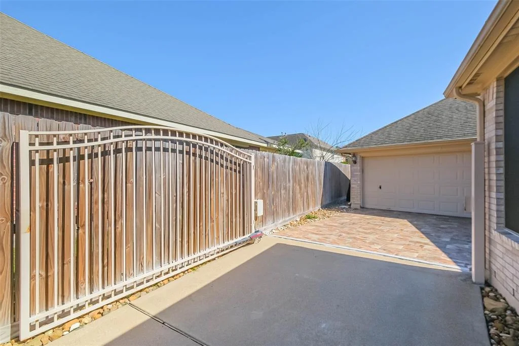 Photo of 9223 Memorial Hills Drive