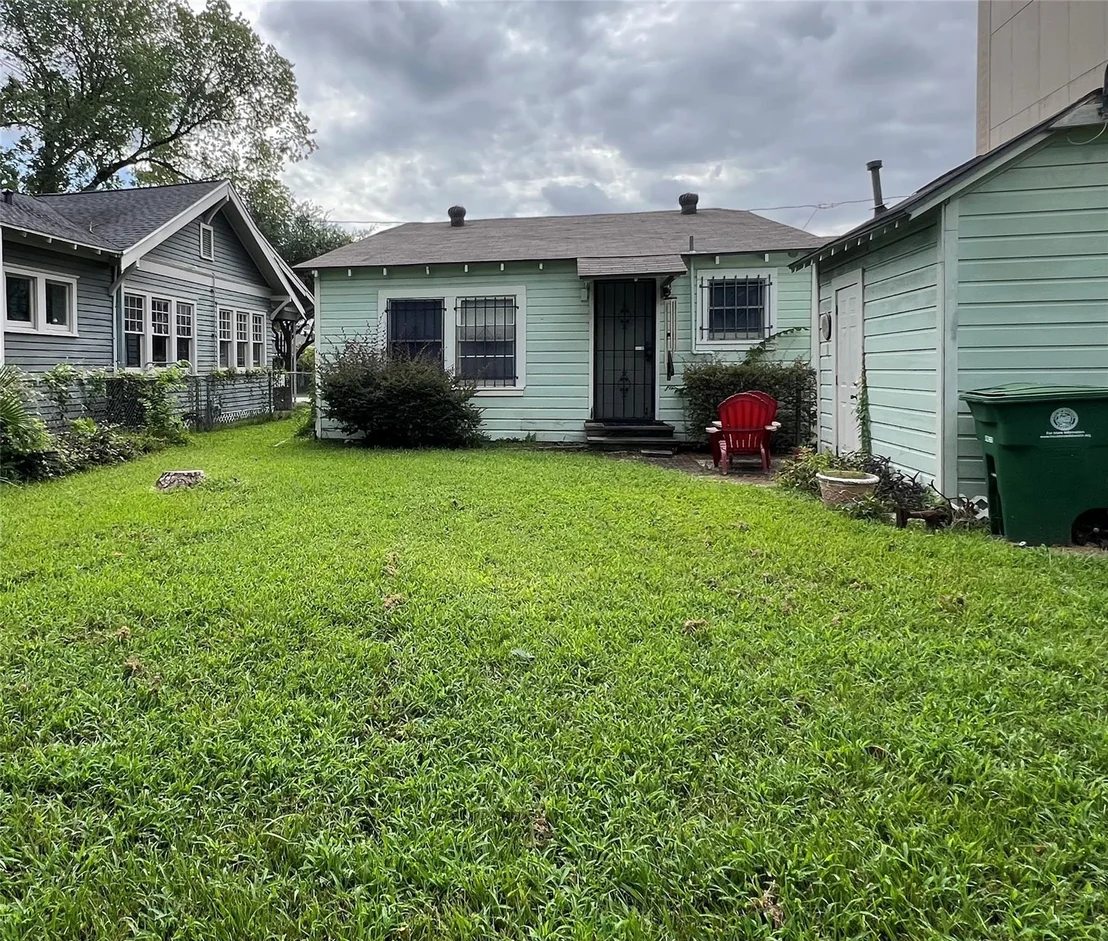 Photo of 2507 Couch Street