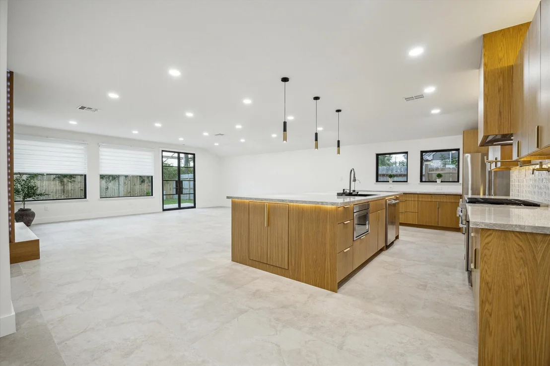 Photo of 1423 Mapleton Drive