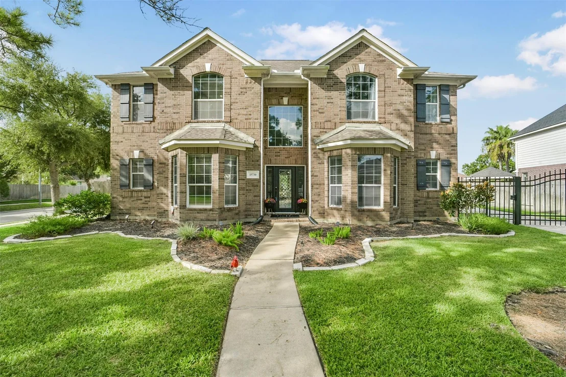Photo of 15730 Lake Loop Drive