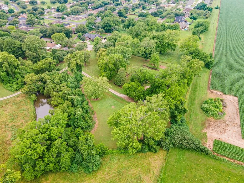 Photo of 830 Lily Lane