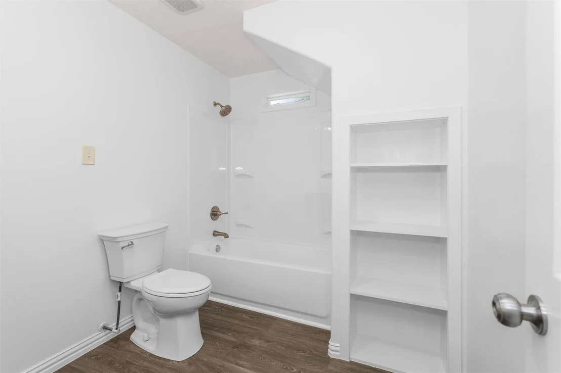 Photo of 5693 Cessna Drive
