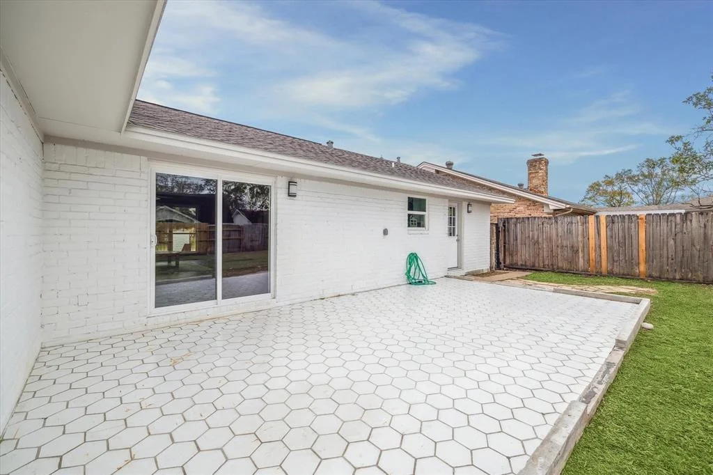 Photo of 14022 Roundstone Lane