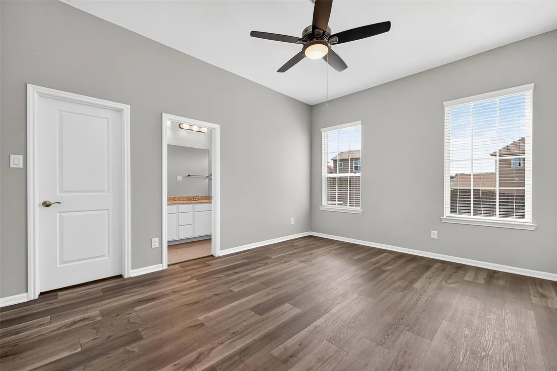 Photo of 18724 Crescent Trails Circle