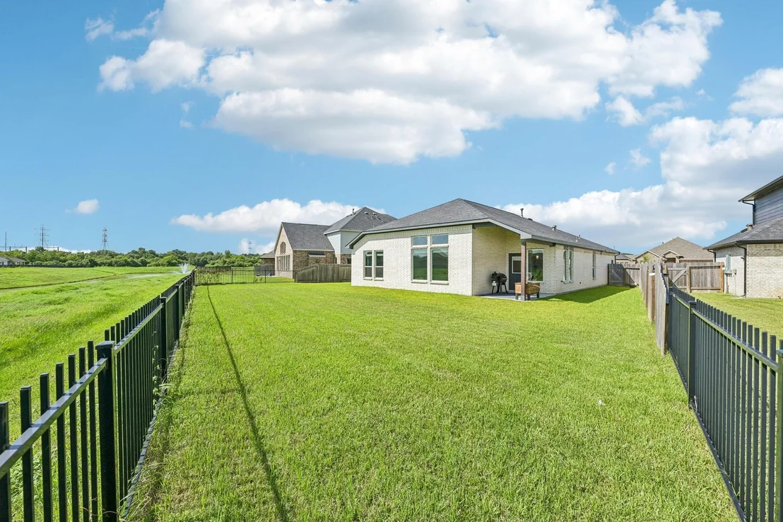 Photo of 409 Chardonnay Drive