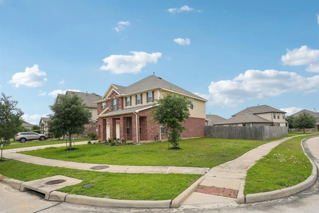Photo of 25404 Devonshire Knoll Street