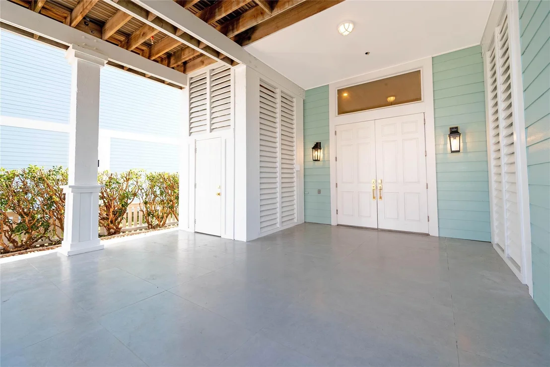 Photo of 11610 Beachside