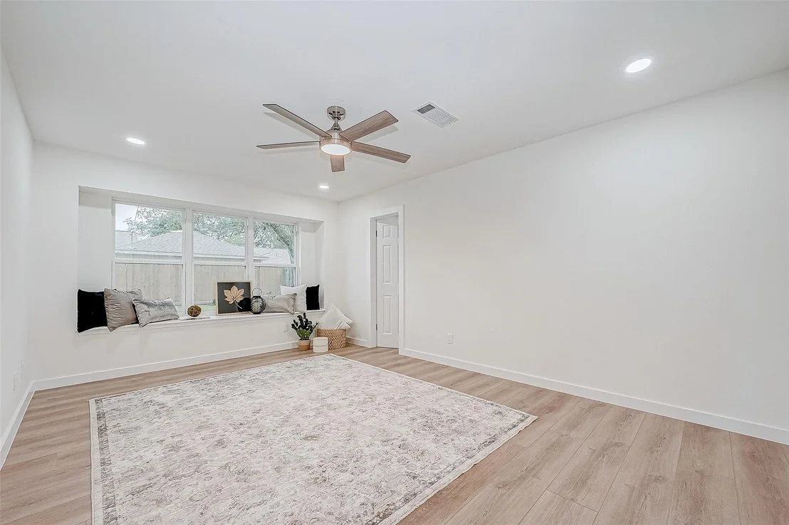 Photo of 2607 Moss Hill Drive
