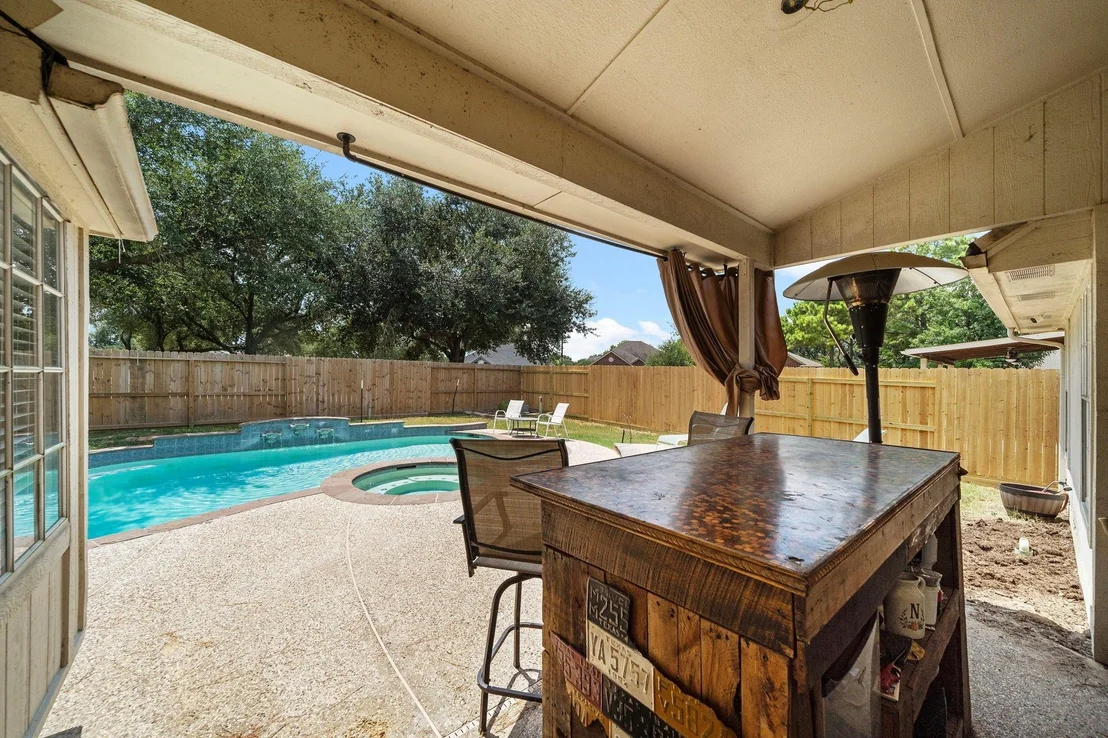 Photo of 14943 Chestnut Falls Drive
