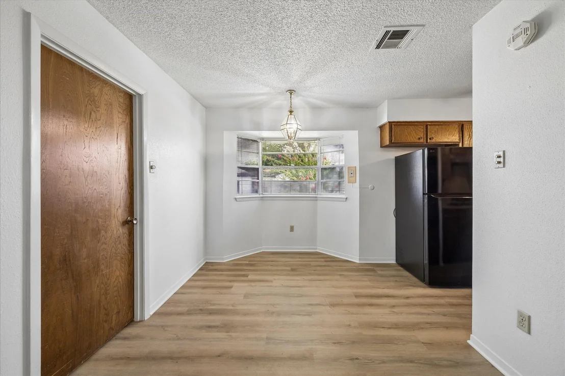 Photo of 6002 Weeping Willow Road