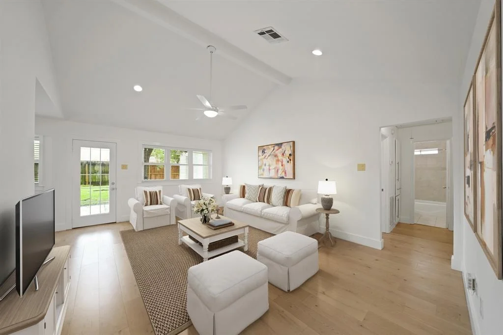 Photo of 5730 Chrystell Lane