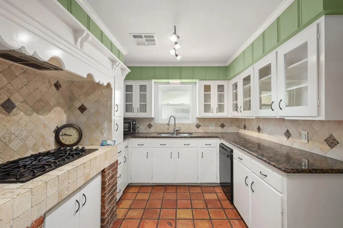 Photo of 5011 Arrowhead Drive
