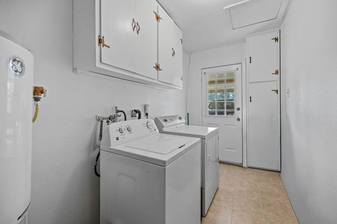 Photo of 400 Dora Street