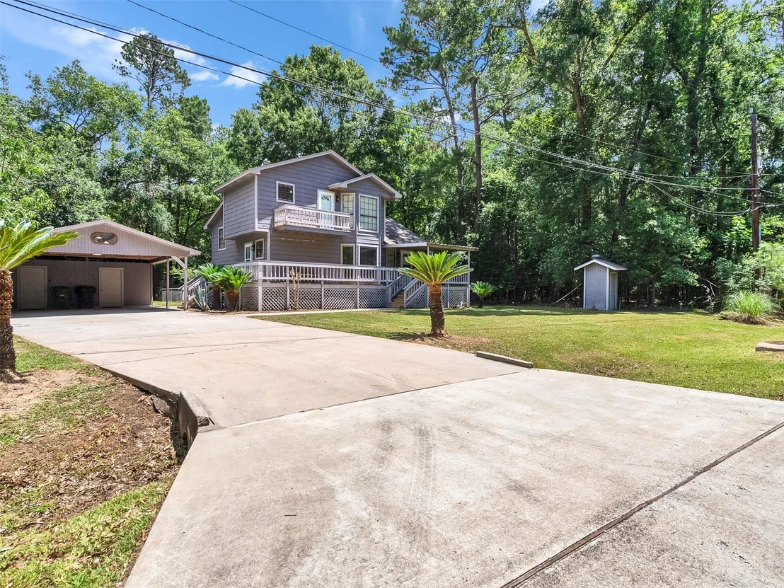 Photo of 351 White Oak Drive