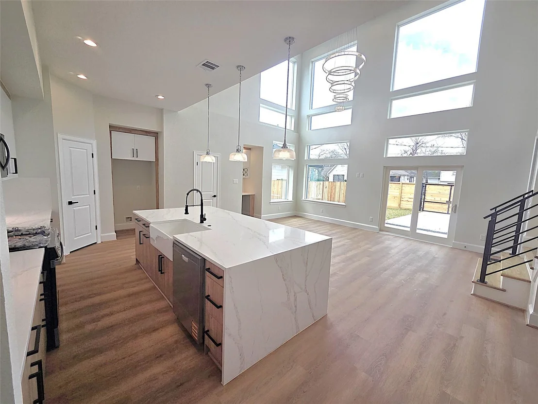 Photo of 1207 Collier Street