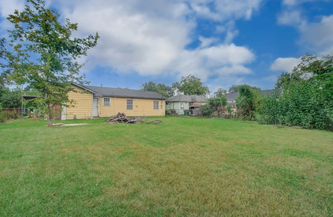 Photo of 7622 Delavan Drive