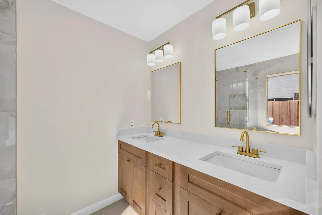 Photo of 2218 Pincher Creek Drive
